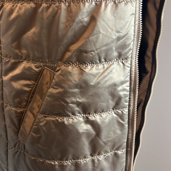 LULULEMON KEEP ON TREK VEST - CARBON DUST - Picture 6 of 7